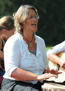 portrait-plus-trommeldetailknie